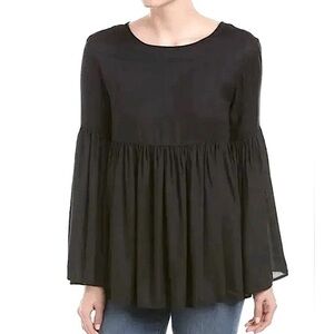 Walter baker black flowy bell sleeve top